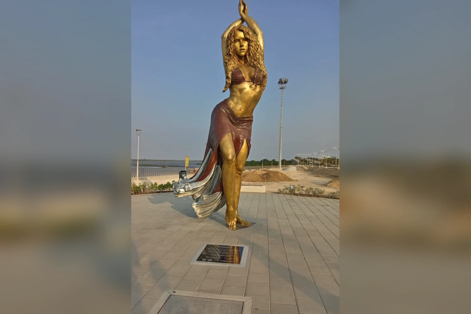 Estatua de Shakira